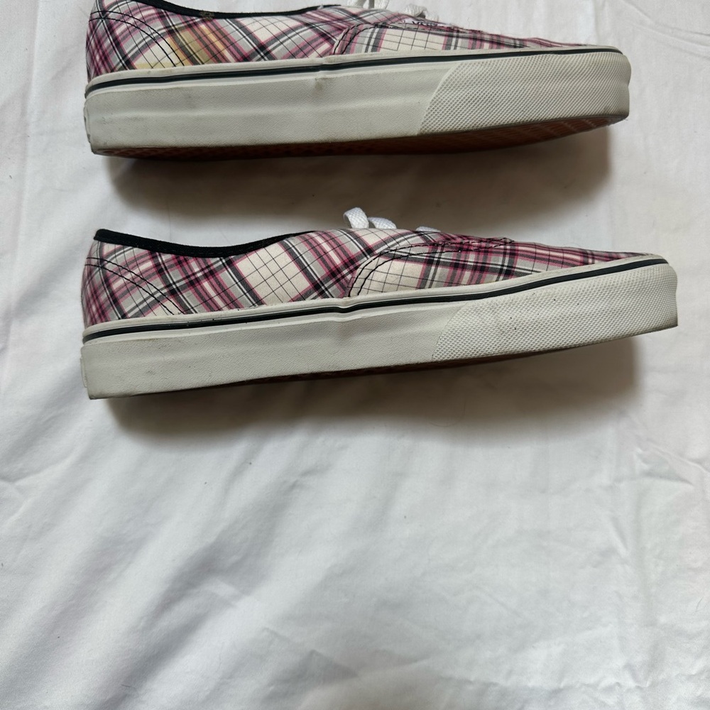 Vans Red,Pink and White Plaid Sneakers 6.5/8 - Picture 4 of 5